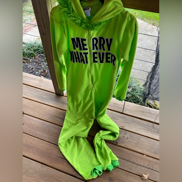 Merry whatever grinch fleece onesie - Picture 2 of 8